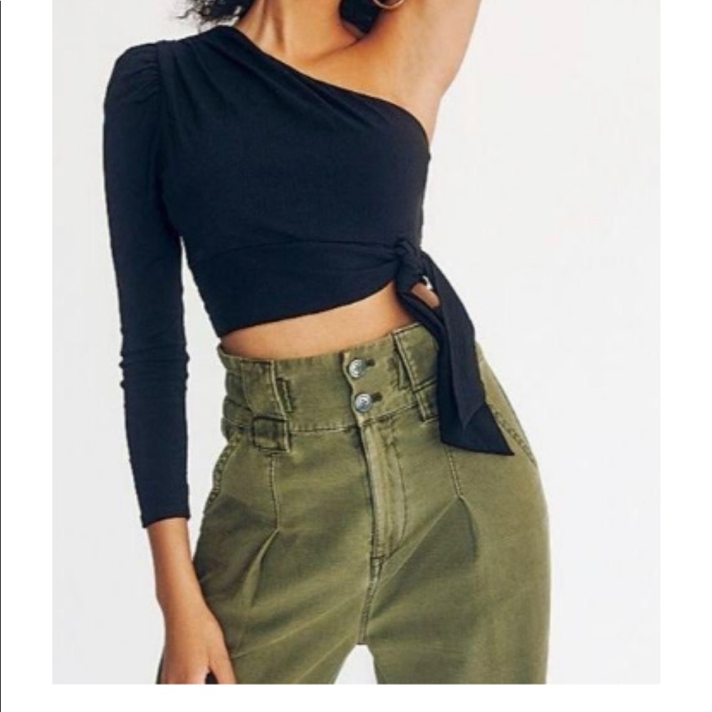 Free people sz L Carmen top, black